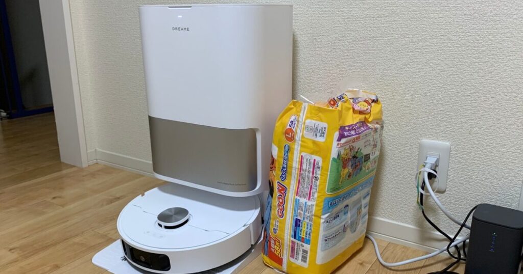Dreame L10s Ultra Gen2 レビュー
ベースステーションのサイズ おむつ1袋と比較