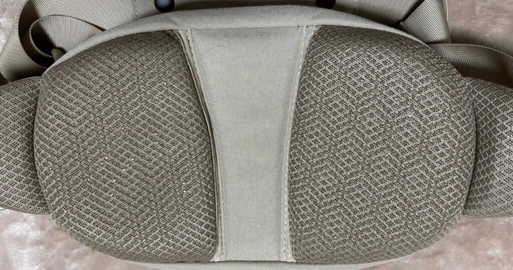 ハグ―の台座の厚み